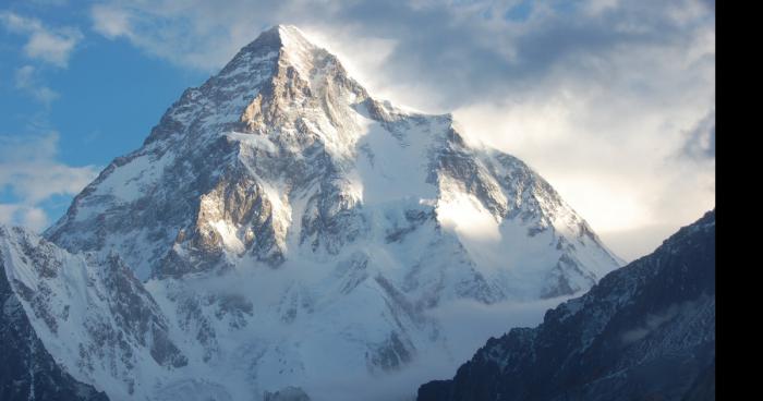 Pour son anniversaire les potes de Matt Le Roux déplacent le Mont Blanc