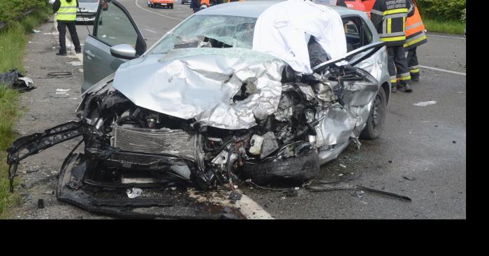 Accident de voiture dévastateur