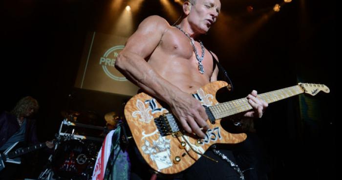 Mario Alie prend sa retraite pour joindre le groupe Def Leppard....