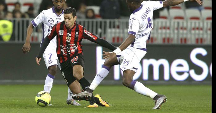 [Urgent] Grâce au 49-3, Ben Arfa remplace Giroud pour l'Euro 2016 !