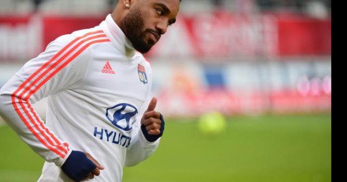 OFFICIEL: Alexandre Lacazette rejoint Arsenal pour 67M€ !