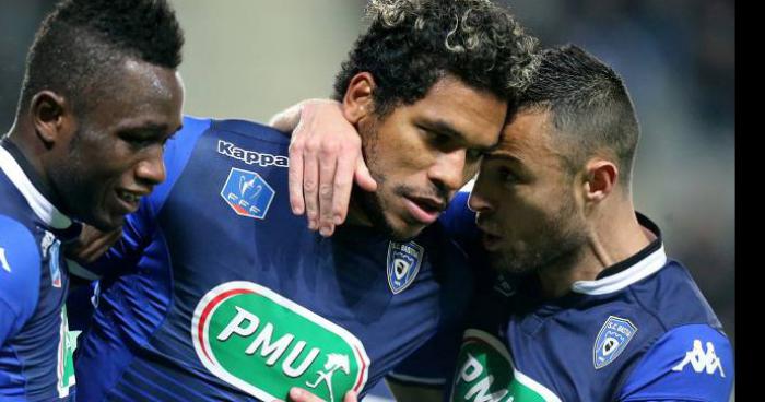 Brandao et Raspentino s'engagent avec le stade de Reims