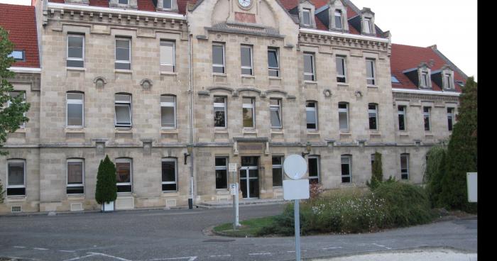 Il s est échappé du centre hospitalier Charles perrens