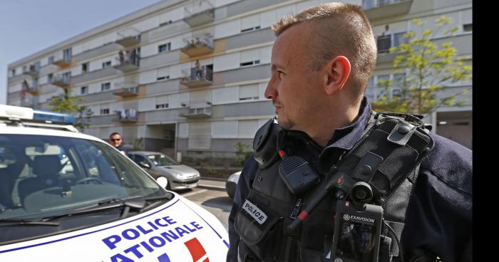 Policier Avignon  Avignon  les gilets jaunes viennent déposer plainte