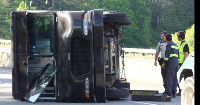 Un chauffeur UPS belge renverse son camion... En ligne droite !