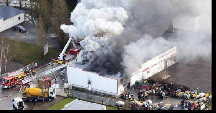 Incendie d'un entrepôt de stockage à Mulhouse