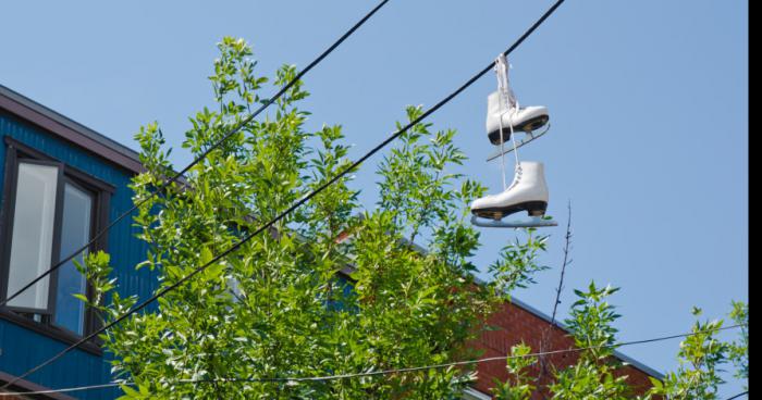 La police d'Akwesasne avise le public pour les patin à glace sur les fils électrique