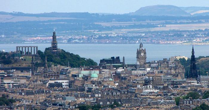 EDIMBOURG:il-découpe-sa-compagne-et-cache-les-morceaux-dans-une-caisse-de-hareng-fumé!!!