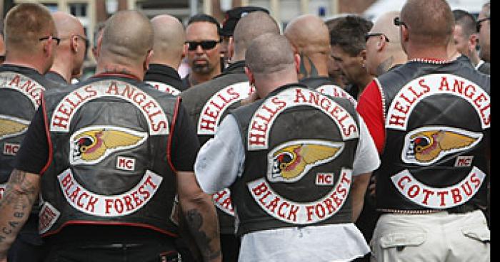 Les Hells Angels manifestent contre la légalisation du cannabis