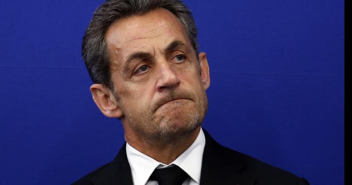 Nicolas Sarkozy a un petit penis