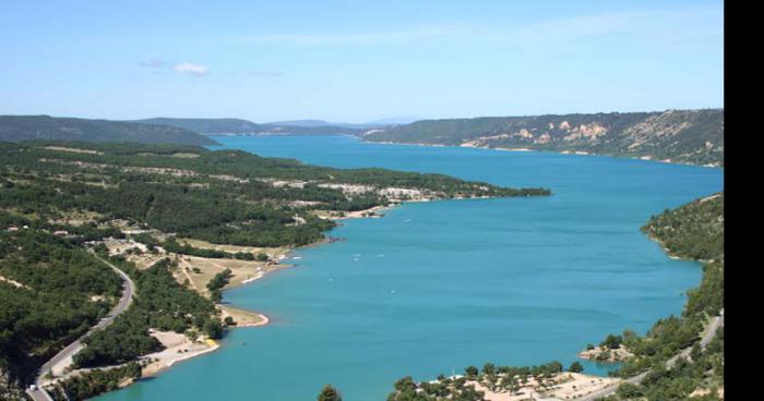 Un brochet de 4metres dans le lac de st Croix