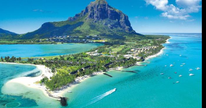 LA TEMPETE TROPICAL BLOQUE L'AEROPORT DE MAURITIUS DE L'ILE MAURICE