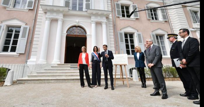 LE COUPLE MACRON PASSERA SES PROCHAINES VACANCES AU CHATEAU DE FERNEY-VOLTAIRE