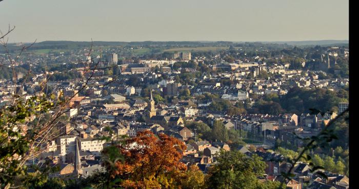 Un meurtrier a Verviers, Une dizaine d'homme tué début d'après midi.