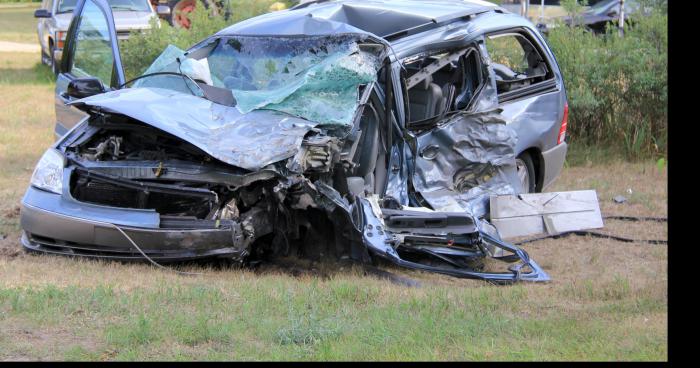 Accident de voiture impeu spéciale.