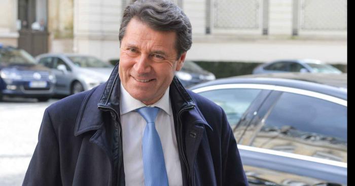 Christian Estrosi demande la démission du nouveau Maire de Nice