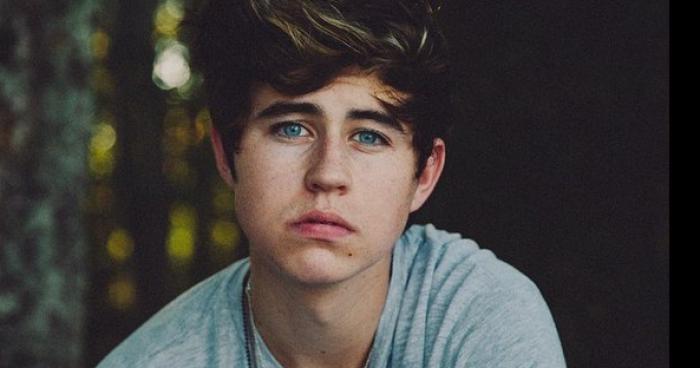 Nash Grier a-t-il une petite-amie ? Les photos qui sèment le trouble sur les réseaux sociaux !