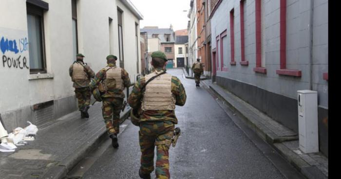 Un violeur  cours dans les rues de Molenbeek-Saint-Jean