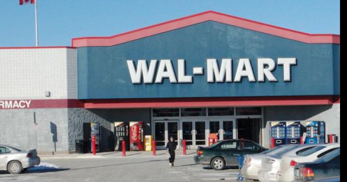 Un Wal Mart à Mont-Laurier à l'été 2016 !